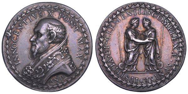 STATO PONTIFICIO. INNOCENZO X (Giovanni Battista Pamphilj ), 1644-1655. Medaglia in argento A. II (1646). La Pace di Castro.