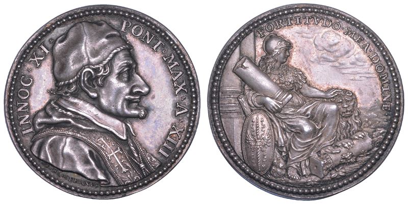 STATO PONTIFICIO. INNOCENZO XI (Benedetto Odescalchi di Como), 1676-1689. Medaglia annuale in argento A. XIII (1689). Invito alla perseveranza nella lotta alla Turchia.  - Asta Numismatica - Cambi Casa d'Aste