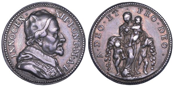 STATO PONTIFICIO. INNOCENZO XII (Antonio Pignatelli), 1691–1700. Medaglia annuale in argento A. I (1692). Indirizzo programmatico di Innocenzo XII.
