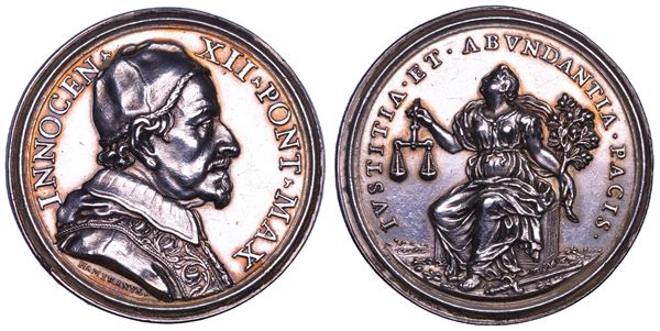 STATO PONTIFICIO. INNOCENZO XII (Antonio Pignatelli), 1691-1700. Medaglia in argento s.d. Sforzi del Pontefice per ottenere la pace fra i popoli.