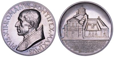 PIO XII, Medaglia in argento dedicata alla consacrazione della nuova chiesa di S. Eugenio, 1952