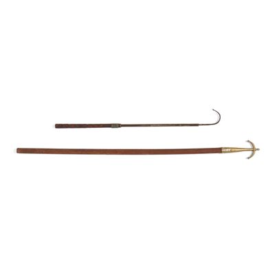 Oggetto decorativo, Mezzo marinaio in legno e ottone con arpione da pesca