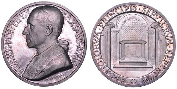 CITTA' DEL VATICANO. Pio XII, 1939-1958. Medaglia annuale in argento 1952 A. XIV. Rinvenimento del sepolcro di San Pietro.