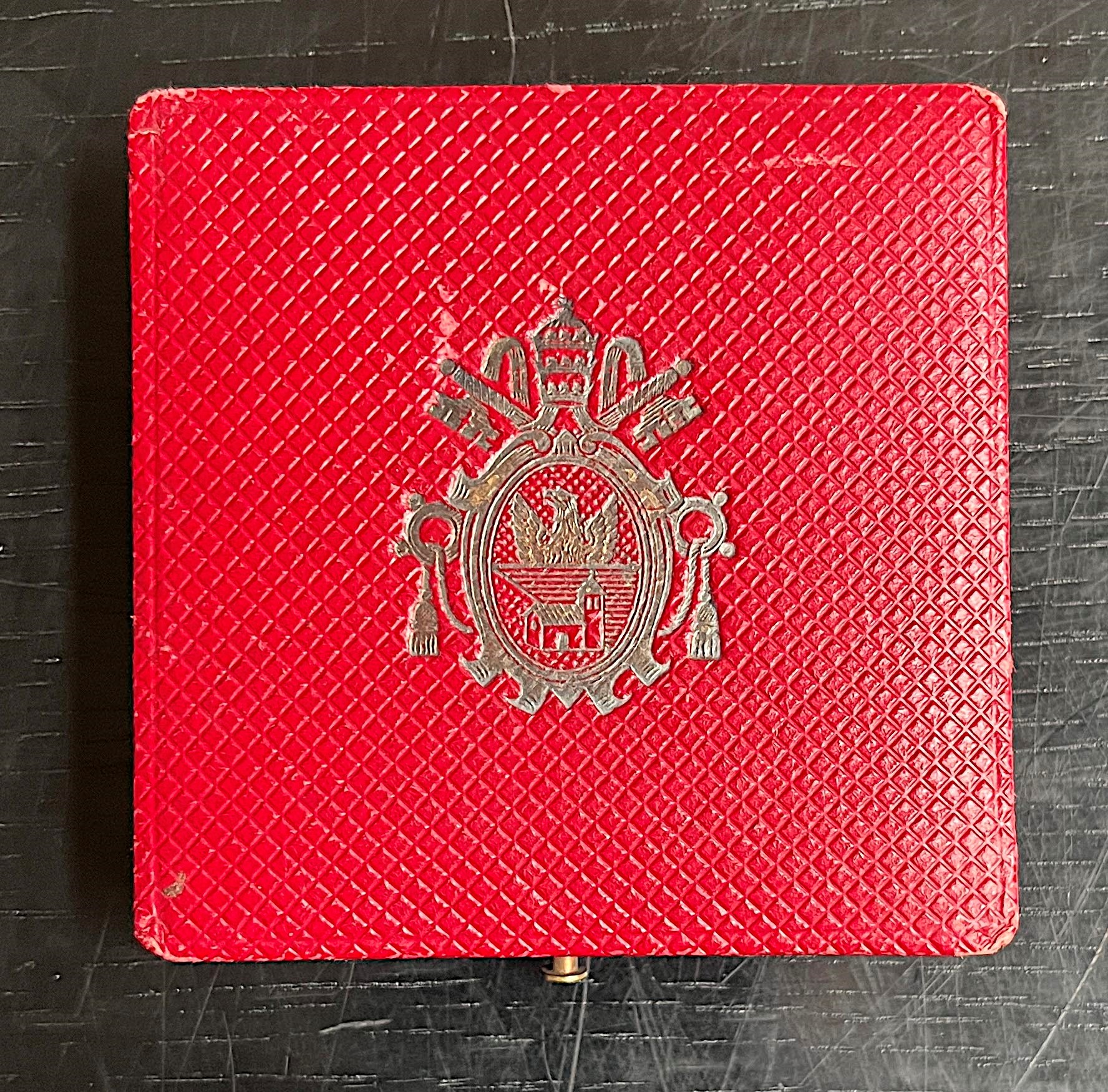 STATO PONTIFICIO. BENEDETTO XV, 1914-1922. Decorazione in argento 1916. Centenario della Coorte m...