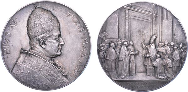 STATO PONTIFICIO. PIO XI, 1922-1939.  Medaglia straordinaria in argento 1925. Per l'anno Santo.