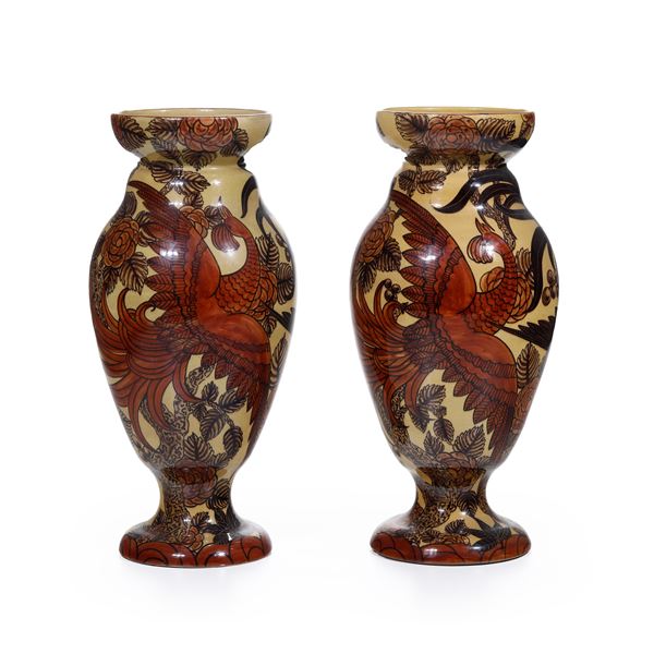 Coppia di vasi. Albisola, Manifattura Fenice, XX secolo.