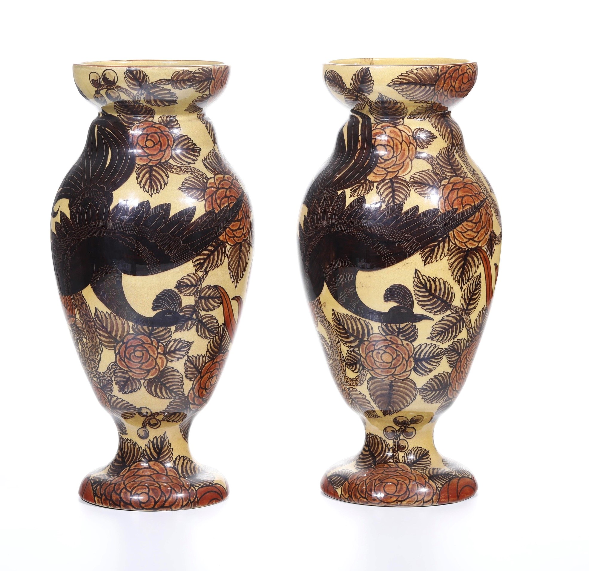 Coppia di vasi. Albisola, Manifattura Fenice, XX secolo.