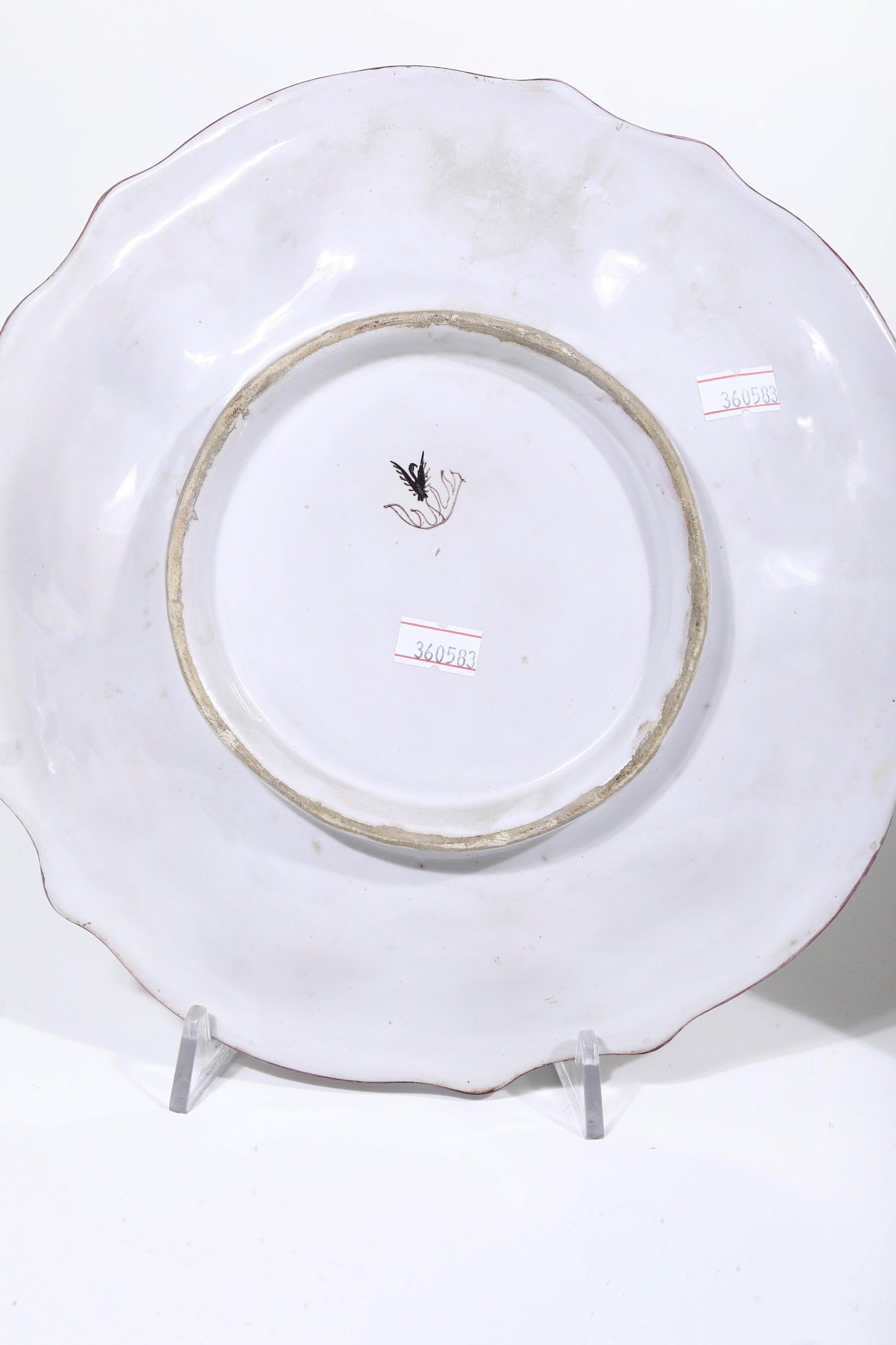 Coppia di piatti. Albisola, Manifattura Fenice, XX secolo.