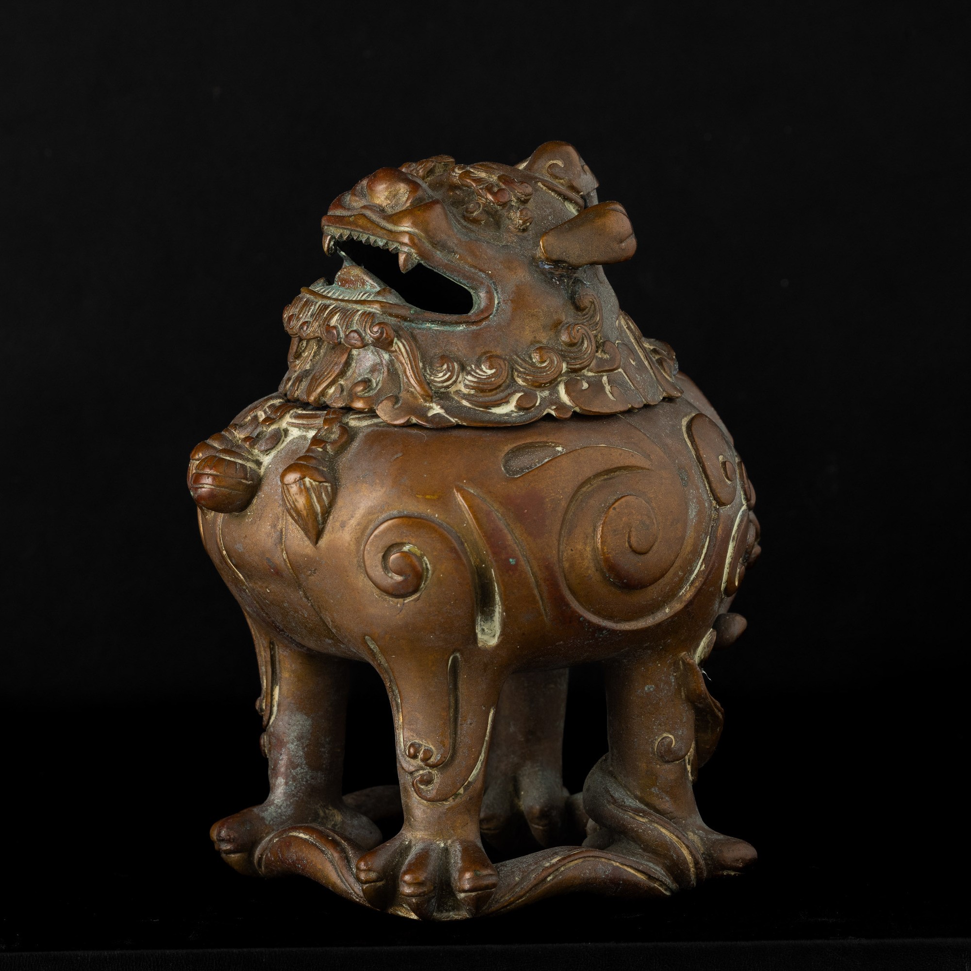 Cina (Dinastia Ming), Incensiere in bronzo raffigurante Cane di Pho, XVII secolo