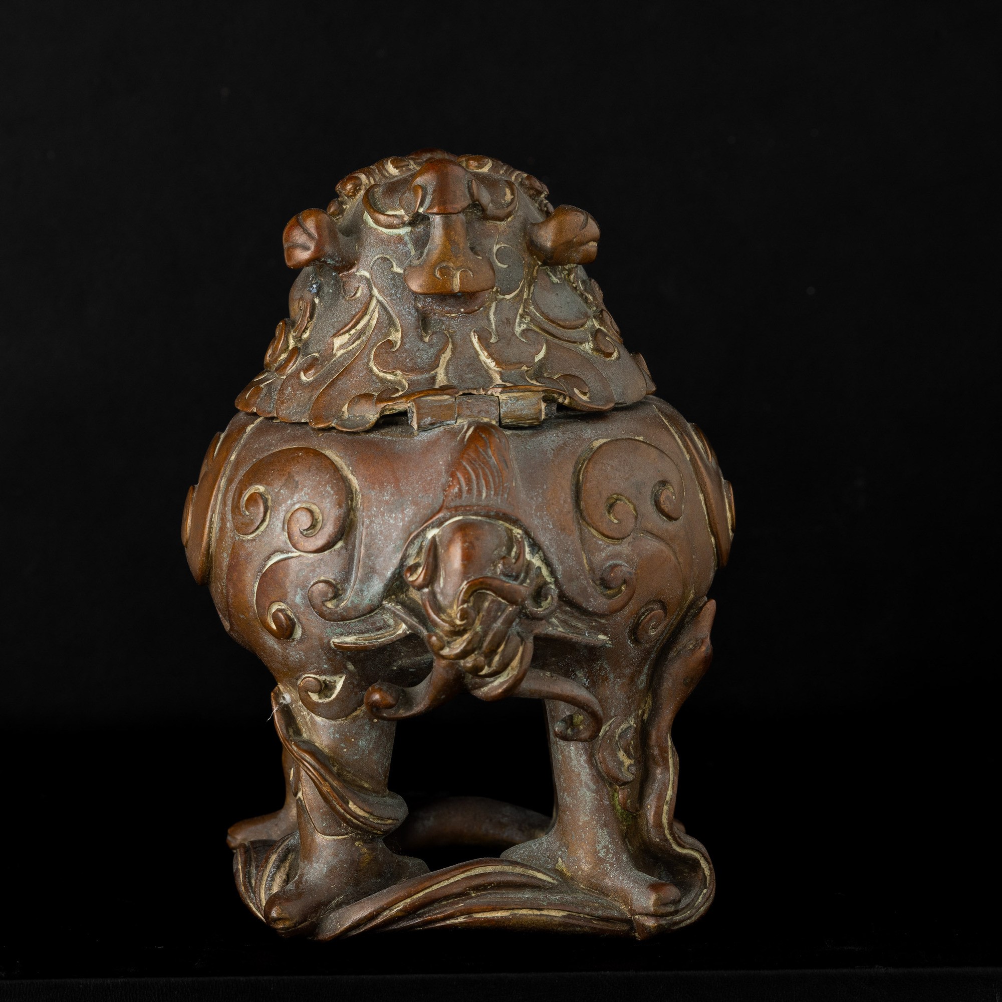 Cina (Dinastia Ming), Incensiere in bronzo raffigurante Cane di Pho, XVII secolo