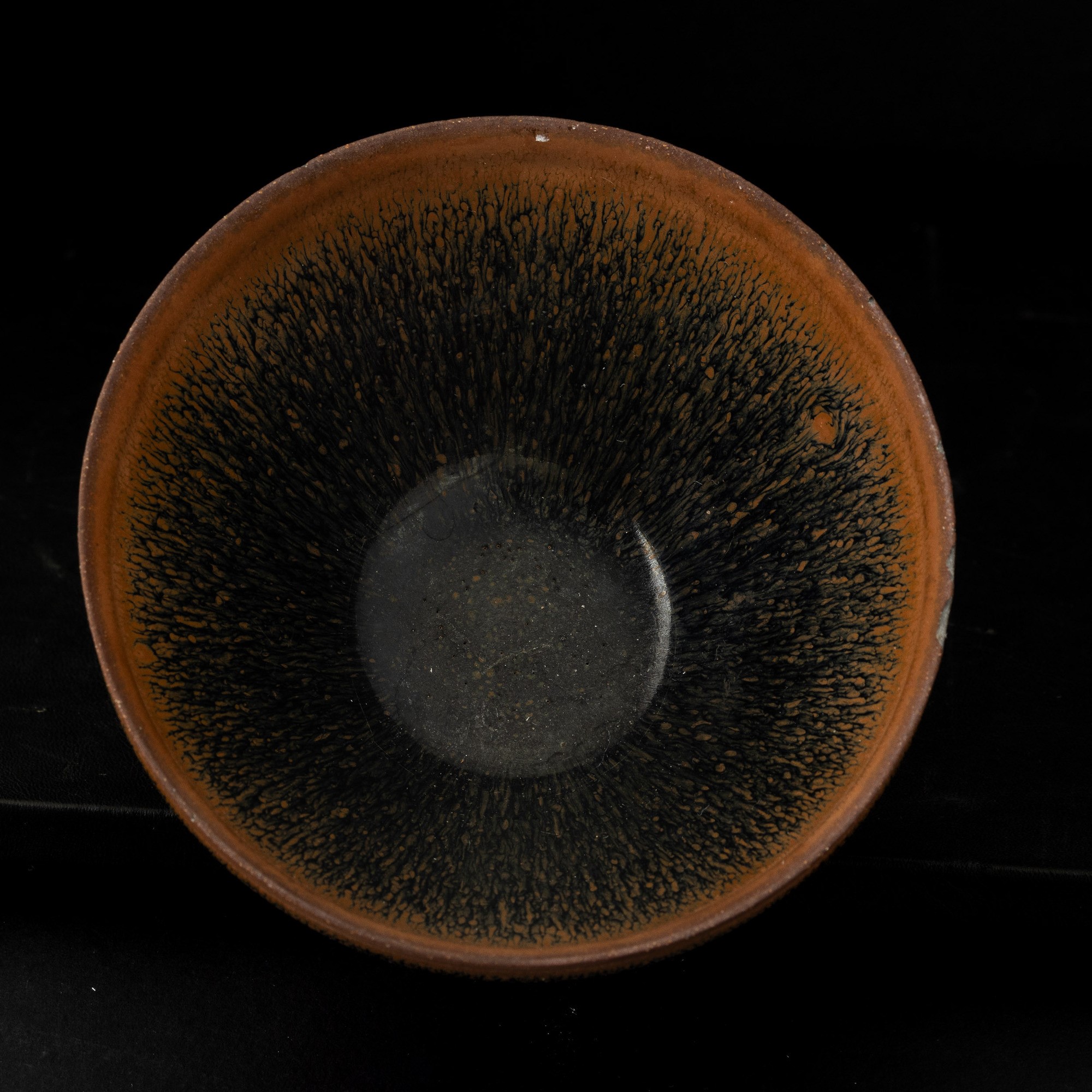 Cina (Repubblica), Ciotola in terracotta con decori in blu cobalto