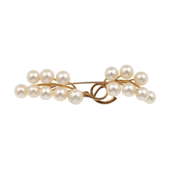 Spilla con perle coltivate