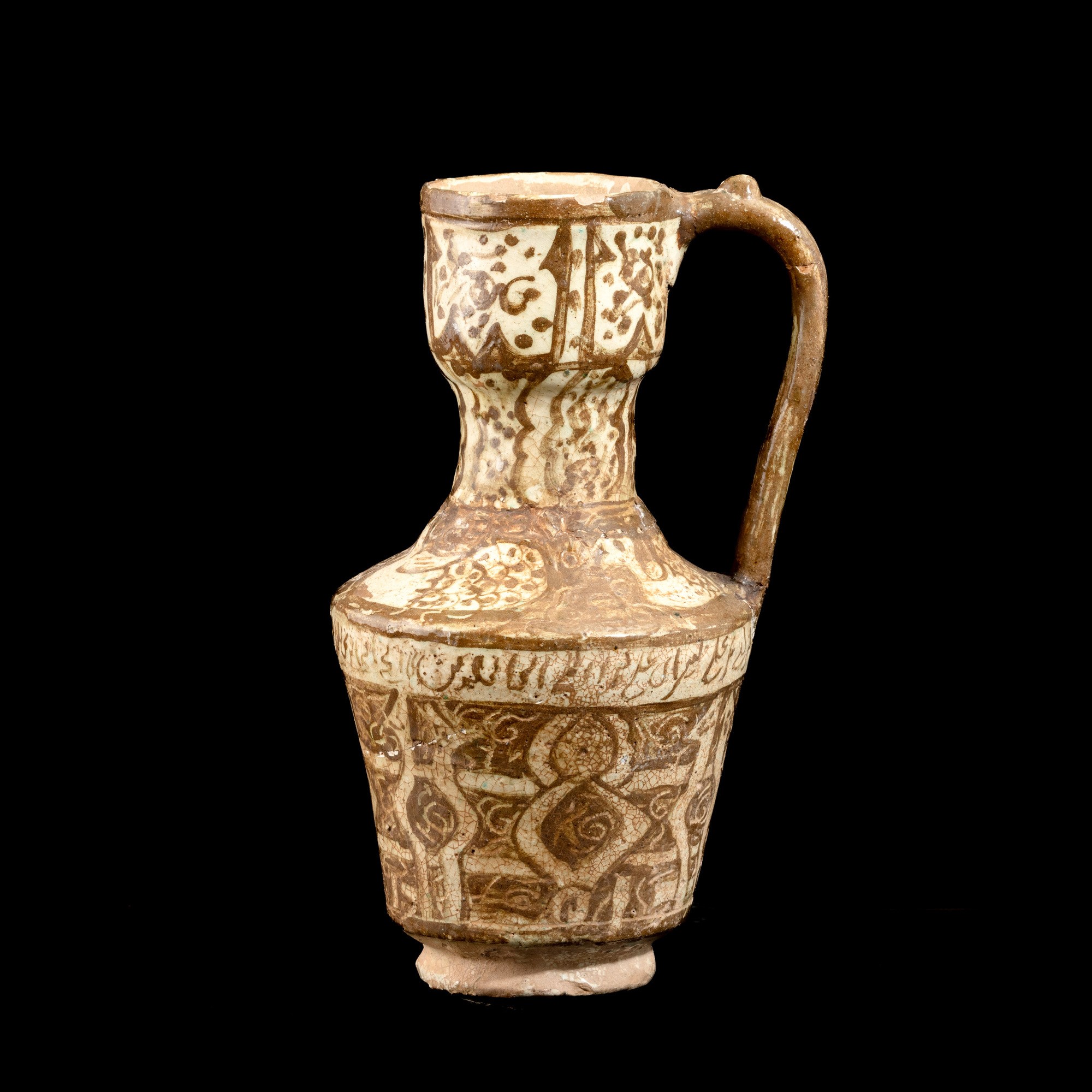 Versatoio in terracotta con decori geometrici e iscrizioni, Persia, XI secolo