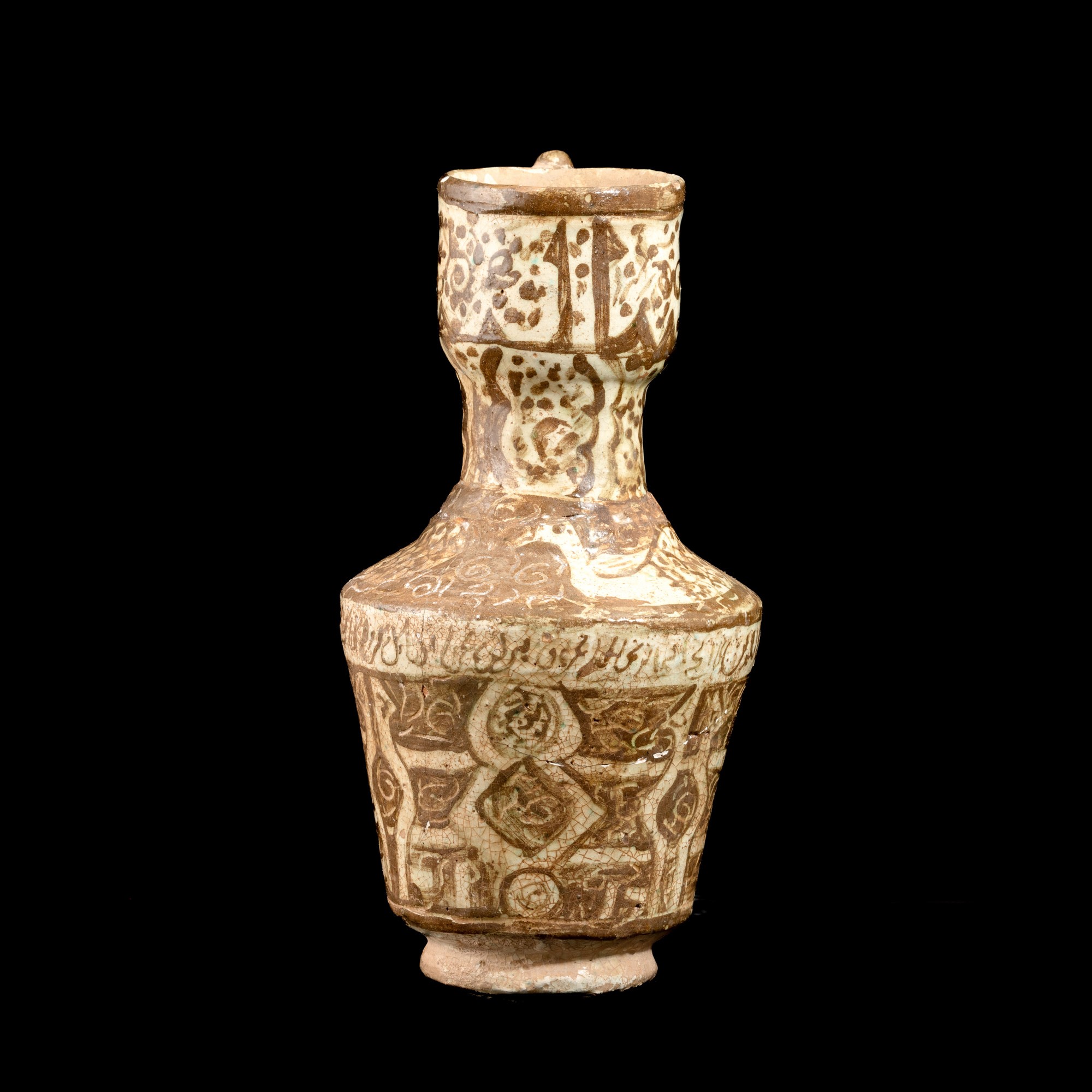 Versatoio in terracotta con decori geometrici e iscrizioni, Persia, XI secolo