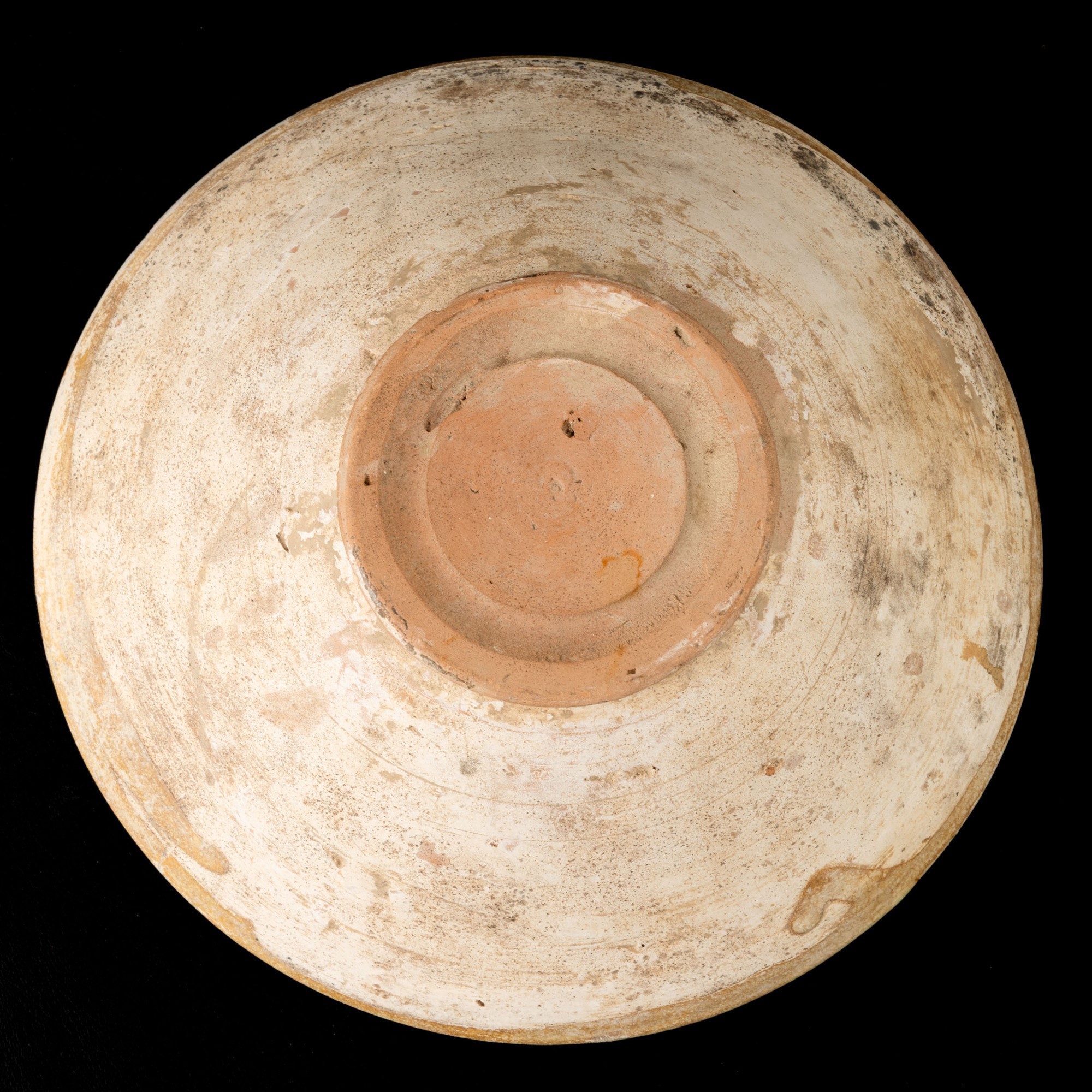 Piatto in terracotta di Nishapur, decorazione geometrica, Persia, XI secolo