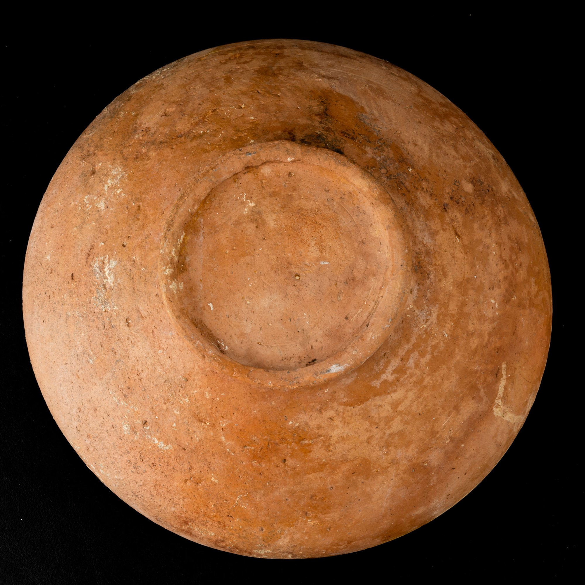 Piatto in terracotta raffigurante volatile, Persia, XII secolo