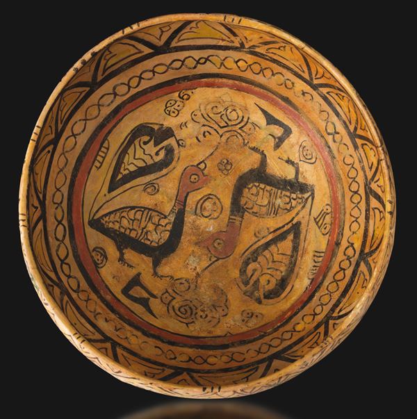 Piatto in terracotta Nishapur raffigurante pavoni, Persia, XIV secolo