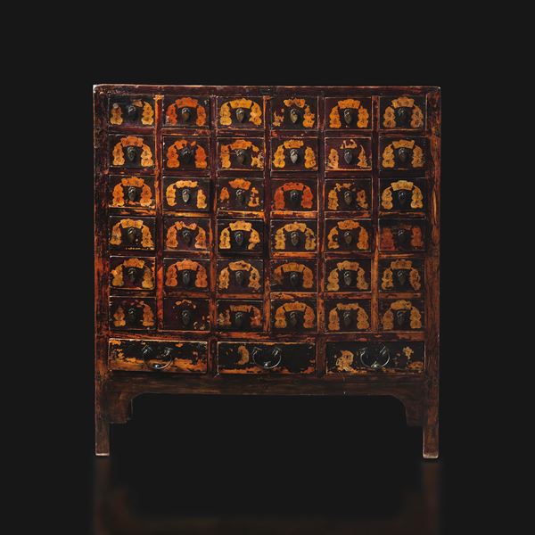 Cassettiera in legno, Tibet, XIX secolo