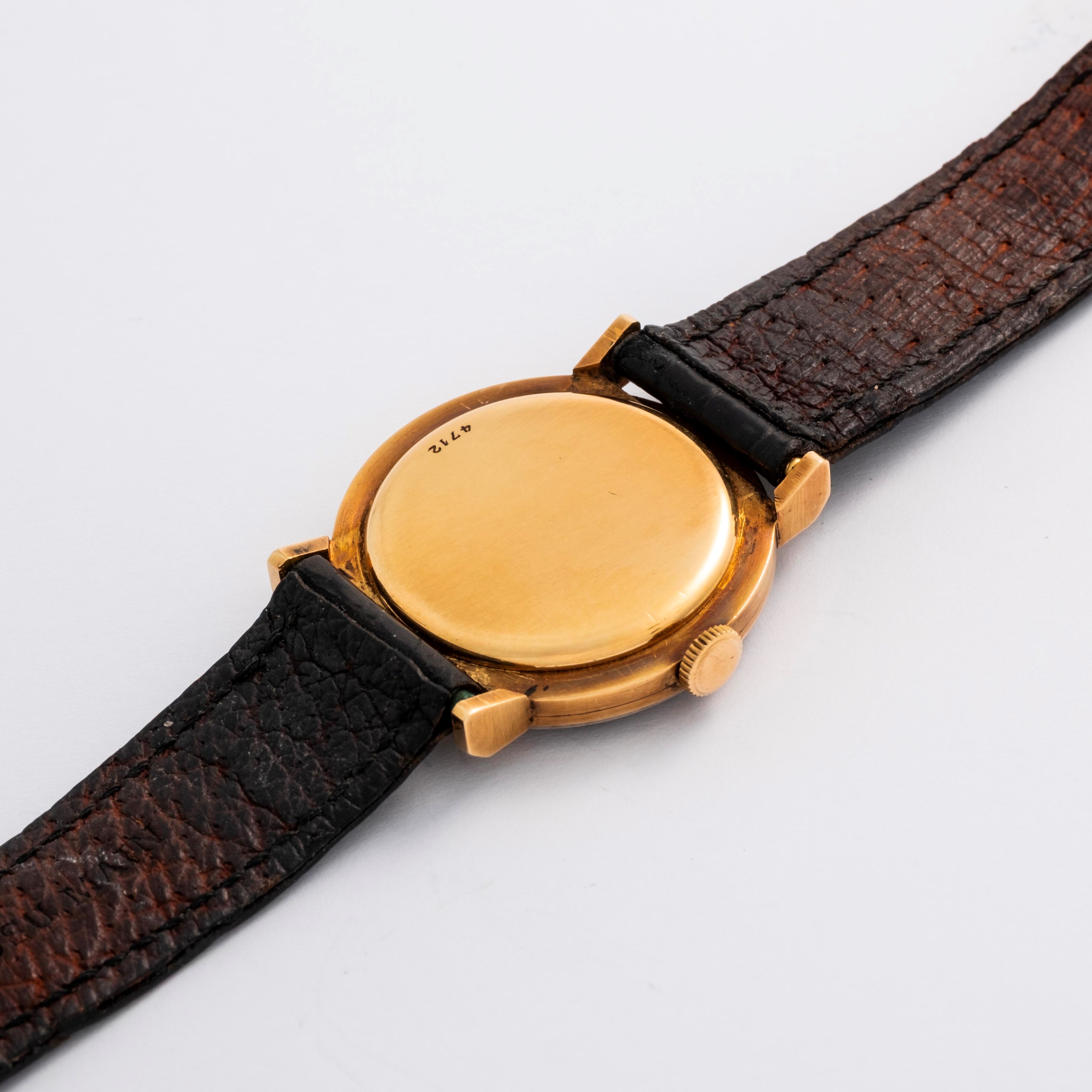 Audemars Piguet - Disco Volante in oro giallo e bianco 18k con zaffiri baguette, circa 1950