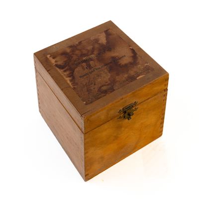 Optimistic Box n.1 - Pietra in scatola di legno