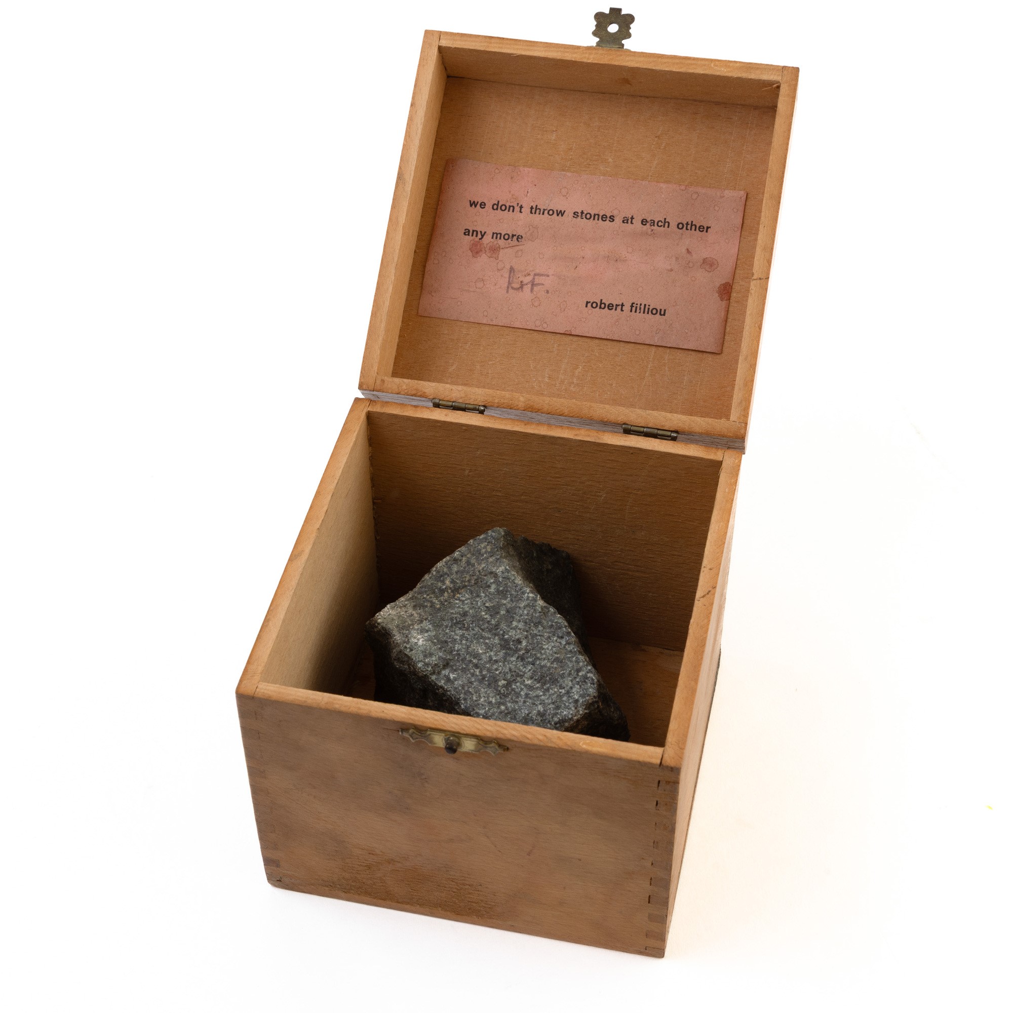 Robert Filliou - Optimistic Box n.1 - Pietra in scatola di legno