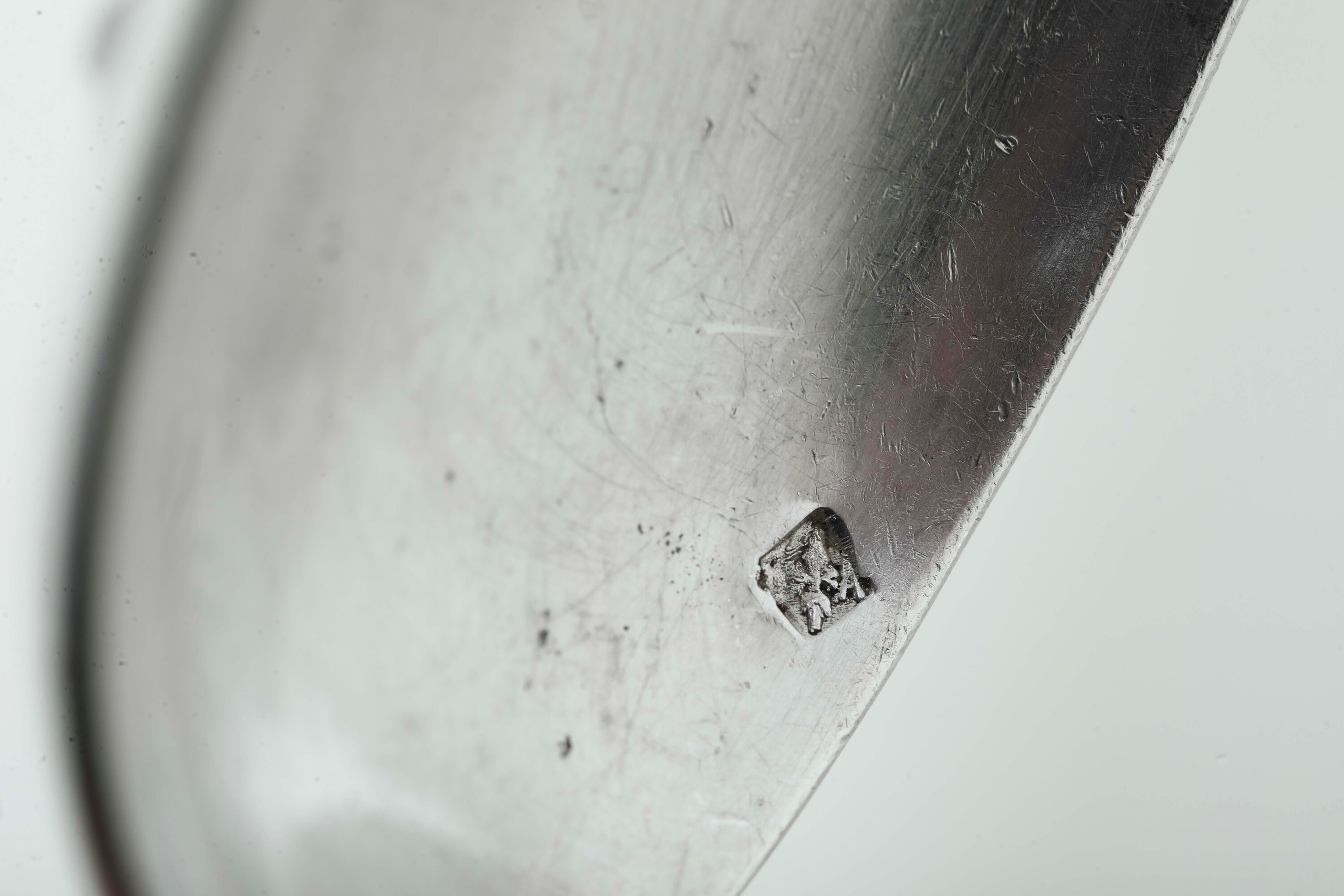 Undici cucchiai da tavola, argento fuso e sagomato (Russia, XIX-XX secolo)