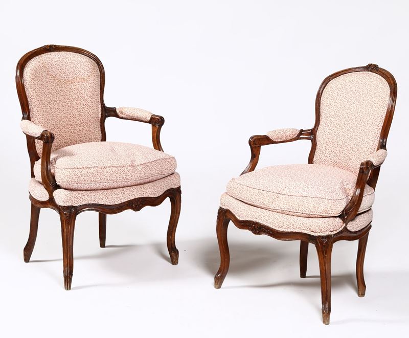 Coppia di poltrone Luigi XV in legno intagliato, XVIII secolo  - Asta Occasioni d'Antiquariato - Cambi Casa d'Aste
