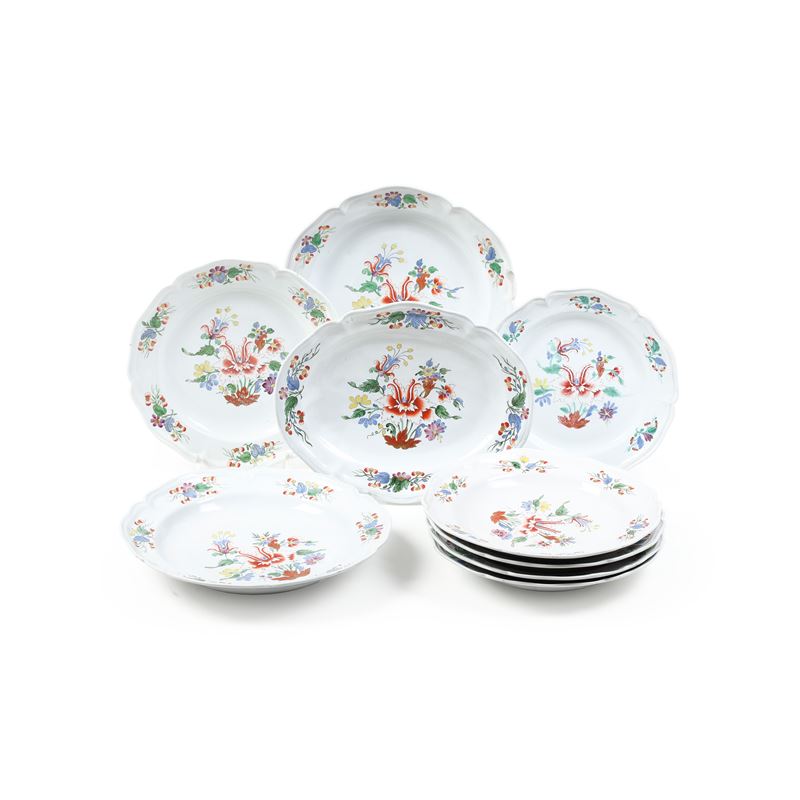 Nove piatti Doccia, Manifattura di Lorenzo Ginori, 1770 circa   - Auction Majolica, Porcelain and a Venetian Glass - Cambi Casa d'Aste