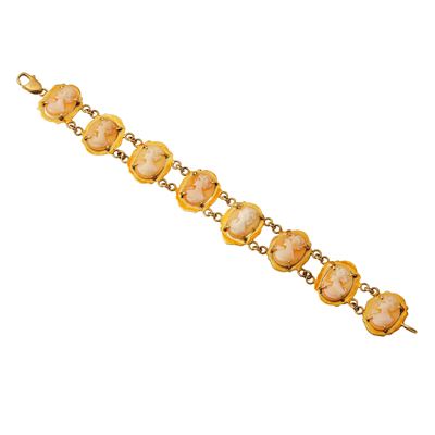 Bracciale con cammei su conchiglia, montatura in oro giallo 750/1000