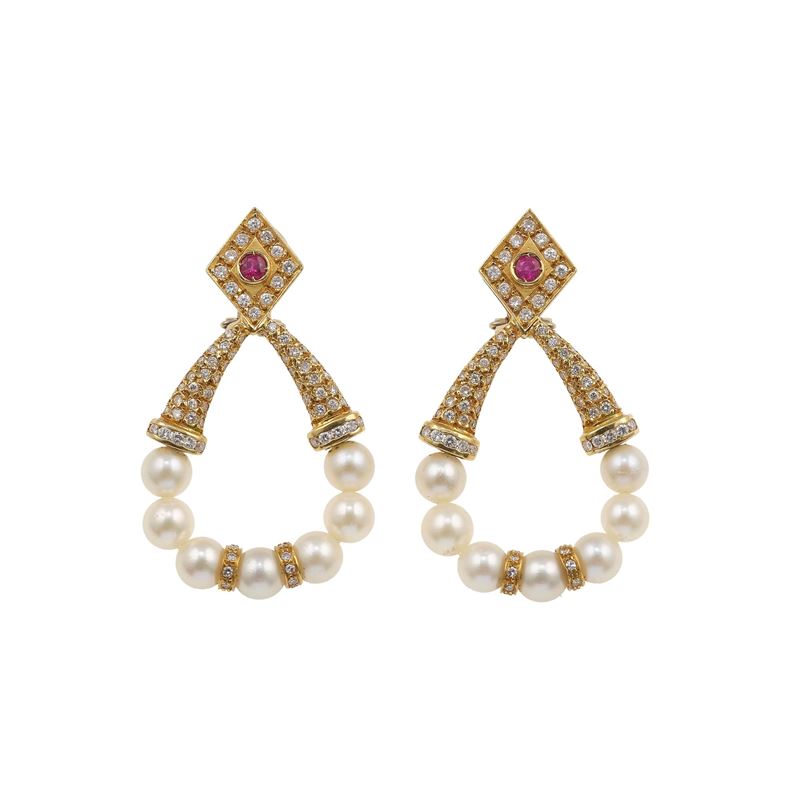Pair of culture pearl, diamond, ruby and gold earrings  - Auction Fine Jewellery - Cambi Casa d'Aste