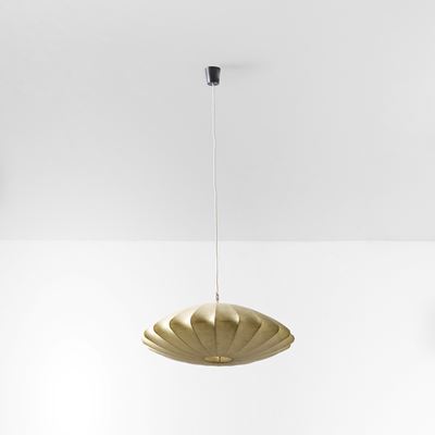 Lampada a sospensione, struttura in metallo e diffusore in materiale plastico (cocoon), produzion...