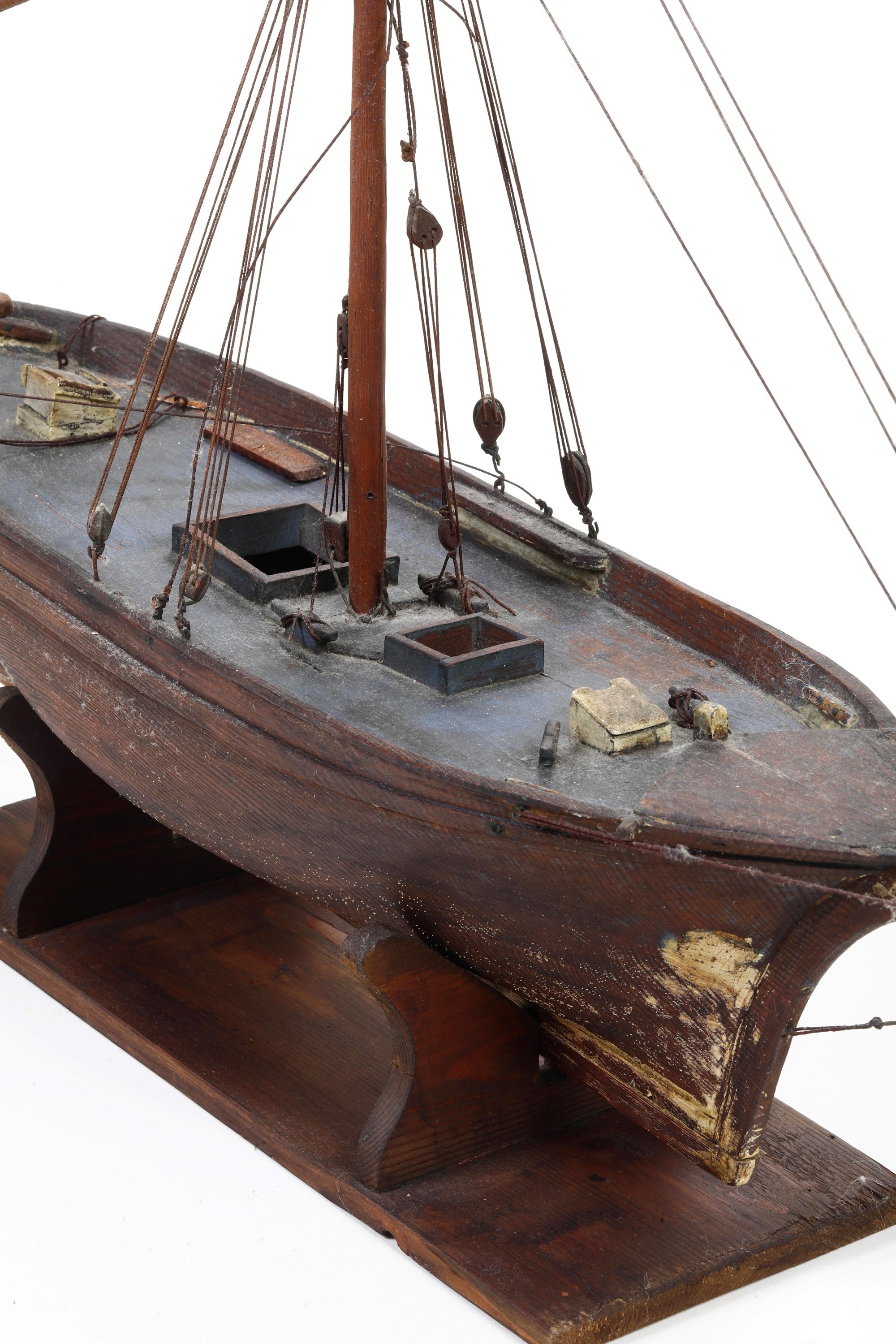 Modello di barca, XX secolo, legno e metallo