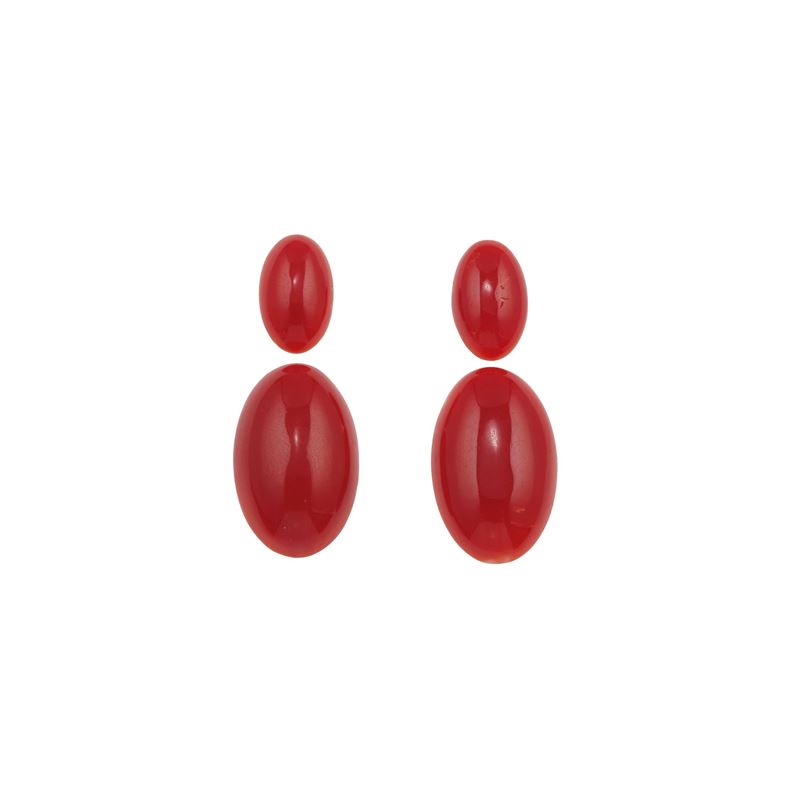 Lotto composto da quattro coralli taglio cabochon  - Asta Fine Jewellery - Cambi Casa d'Aste