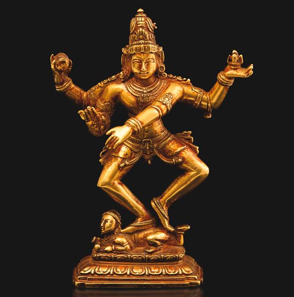 Importante e rara figura di Shiva Nataraja raffigurante il “danzatore cosmico” in oro 24 Kt, India, fine XVIII secolo
