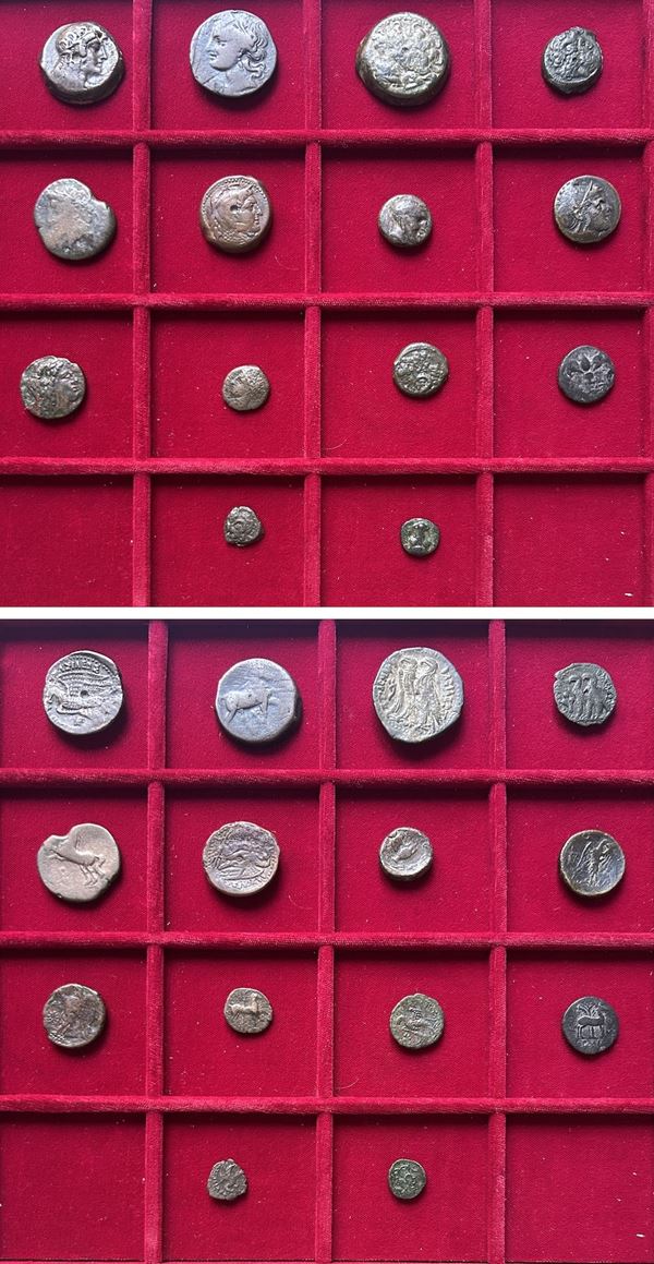 AREA GRECA. Lotto di quattordici monete.