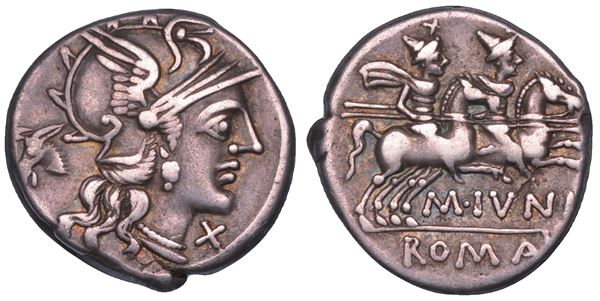 JUNIA. M. Junius Silanus, 145 a.C. Denario.