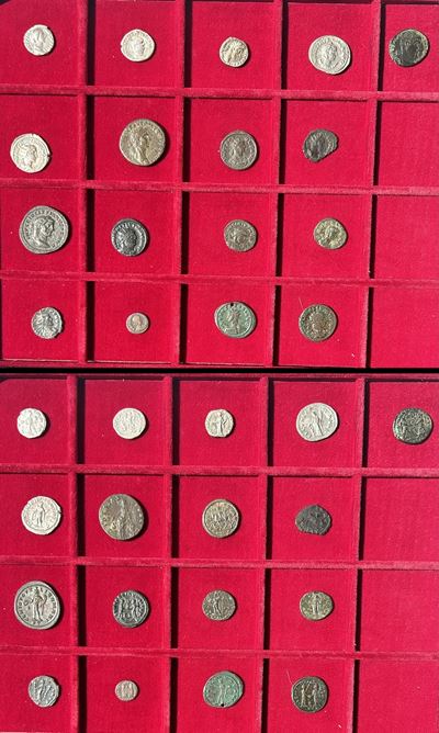 Impero Romano, Lotto di diciassette monete antiche (I-IV secolo)