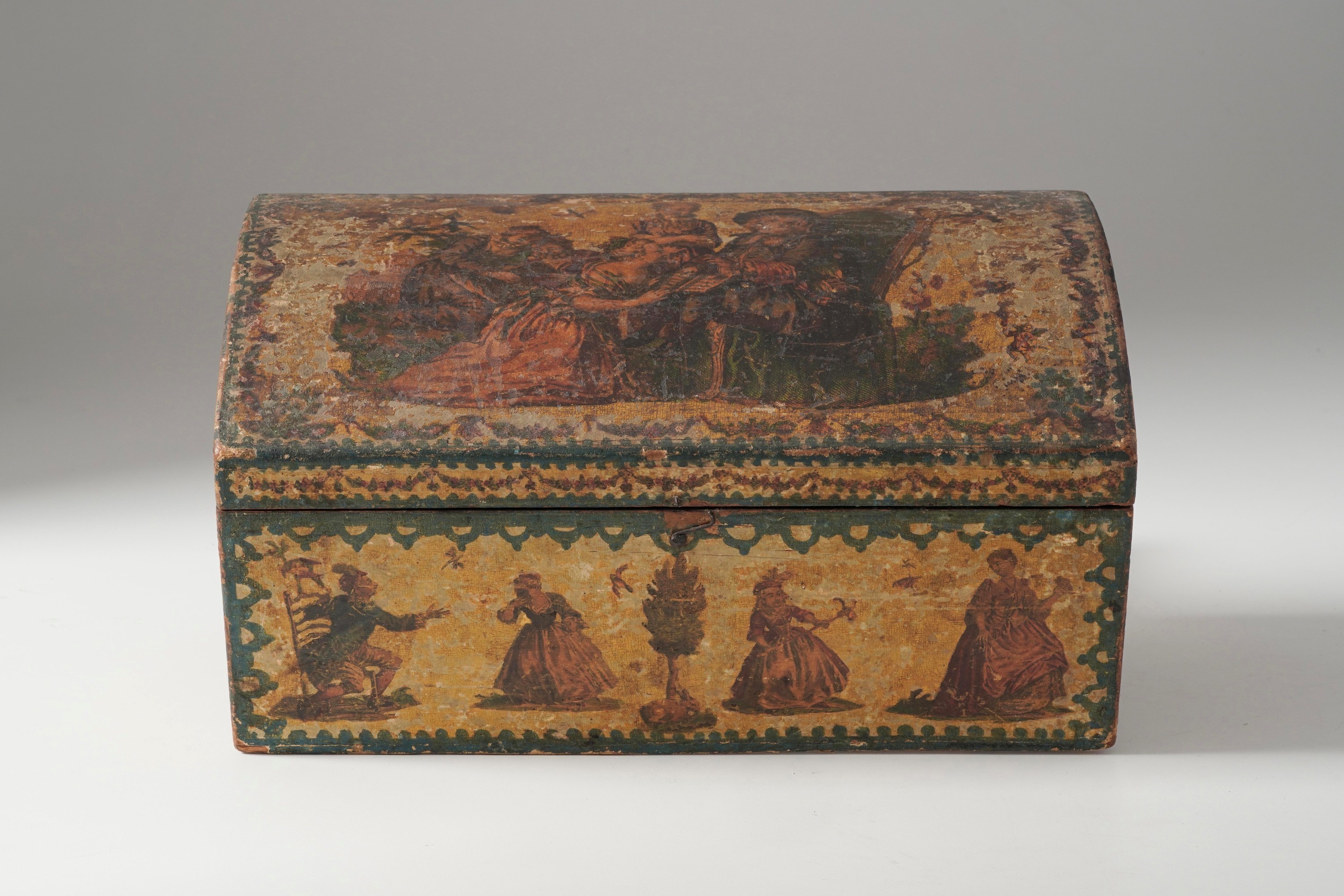 Scatola in legno decorata in stile ad arte povera, cm 36,5 x 21,5 x 18