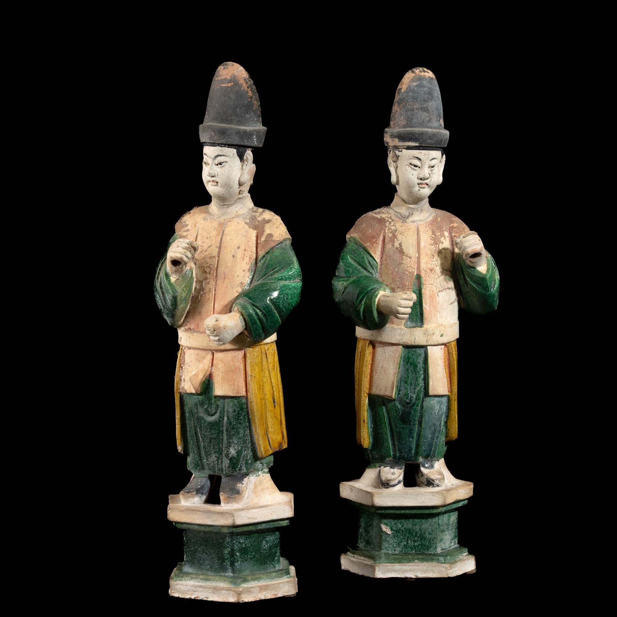 Coppia di figure, terracotta invetriata sancai, Cina, Dinastia Ming (1368-1644)