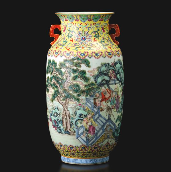 Famille rose porcelain vase with two handles depicting landscape scenes with figures, floral and ruyi decoration, China, Republic period.<BR>apocryphal Jiaqing mark (1796–1820)
