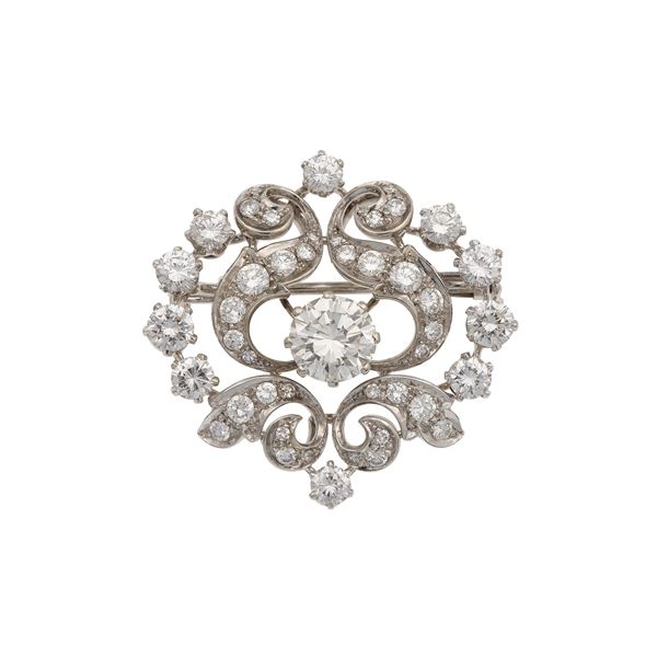Diamond and gold brooch