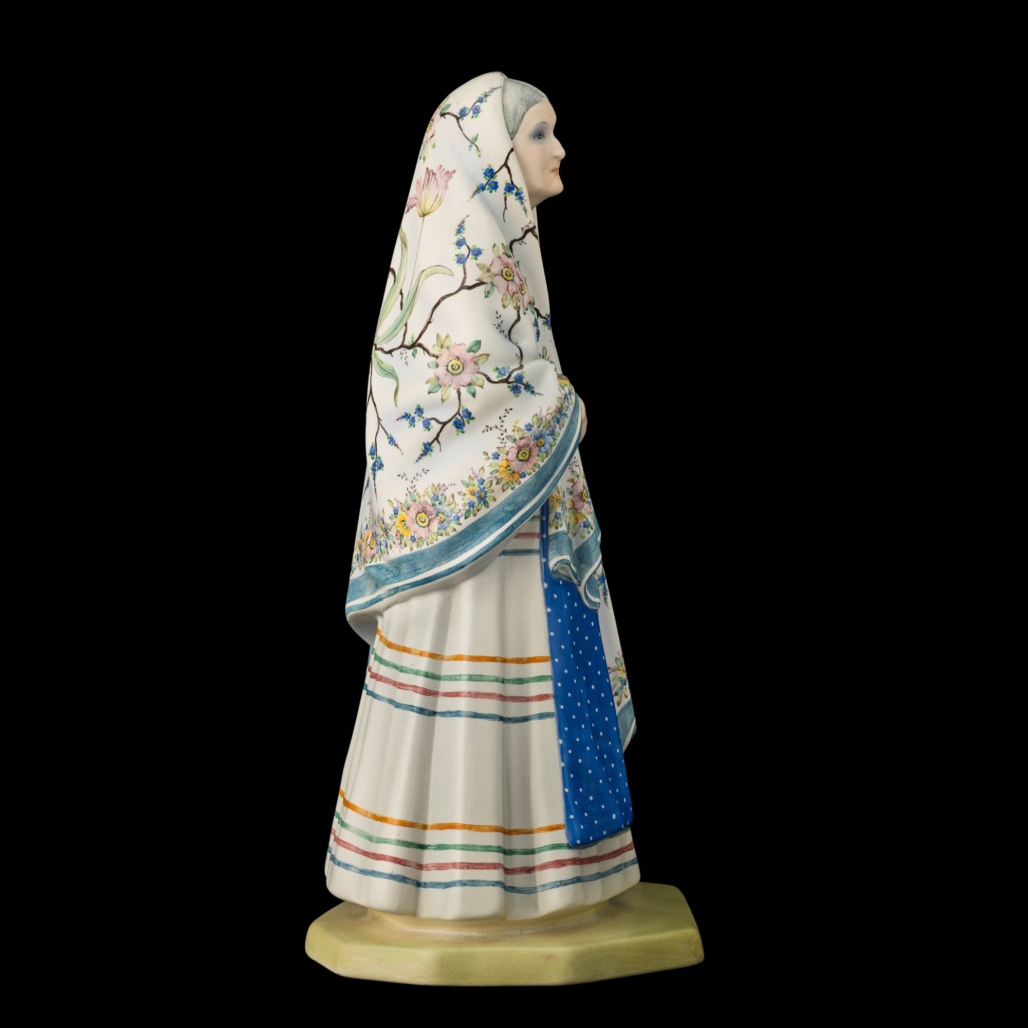 Abele Jacopi - Figura femminile in costume tradizionale ligure (Lenci, Torino, 1935 ca.) in terra...
