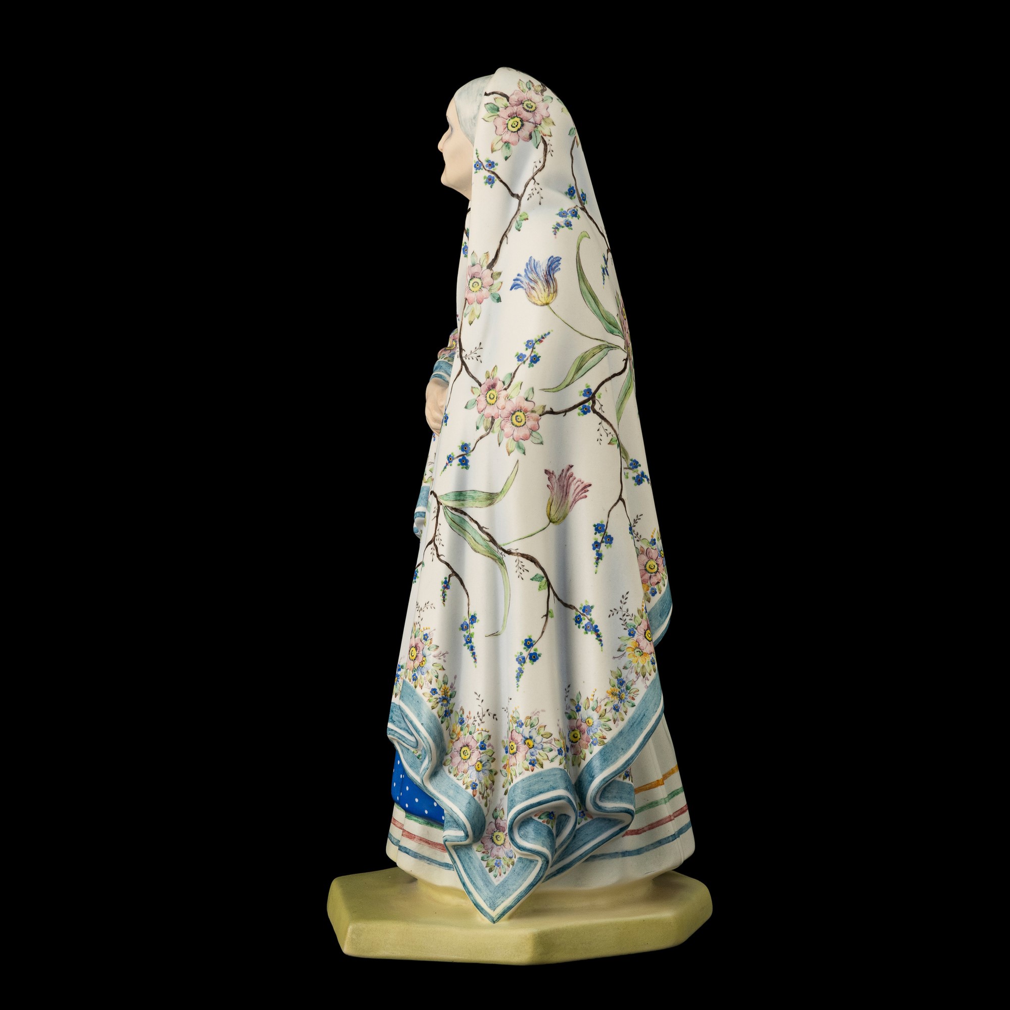 Abele Jacopi - Figura femminile in costume tradizionale ligure (Lenci, Torino, 1935 ca.) in terra...