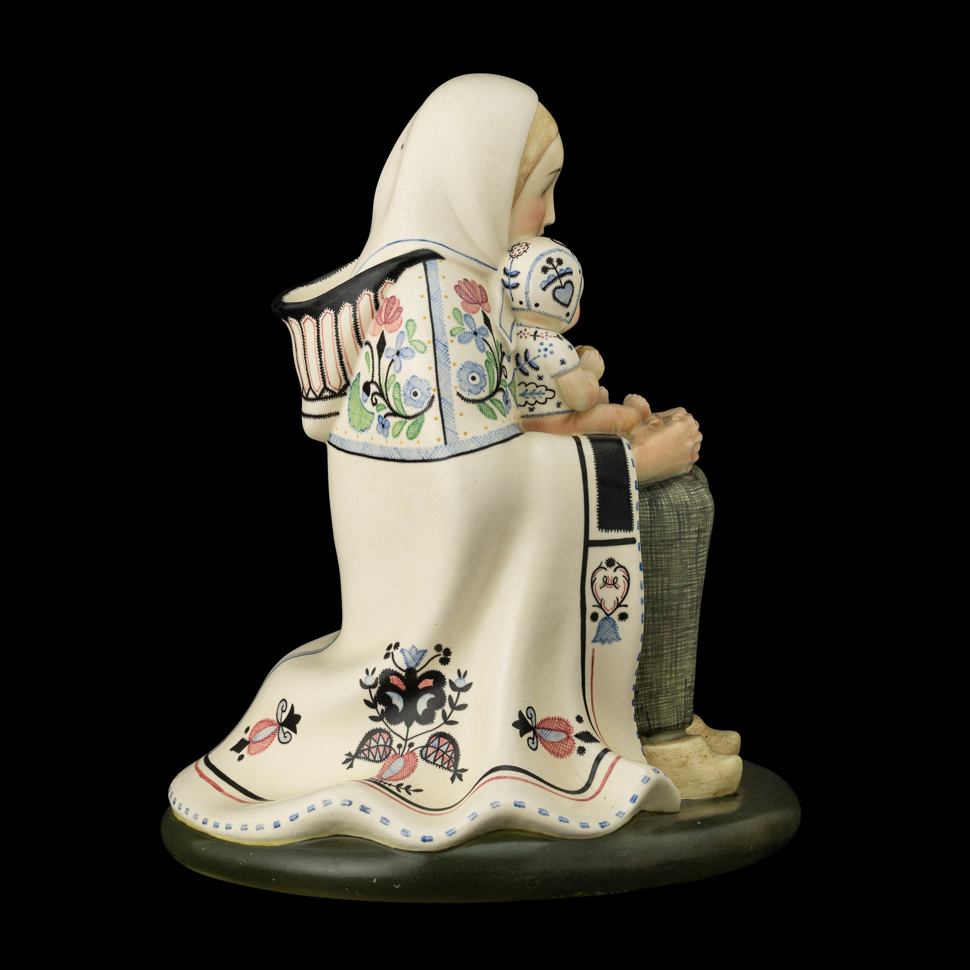 Helen Konig Scavini - Madonna della neve con Bambino (scultura in terraglia policroma)