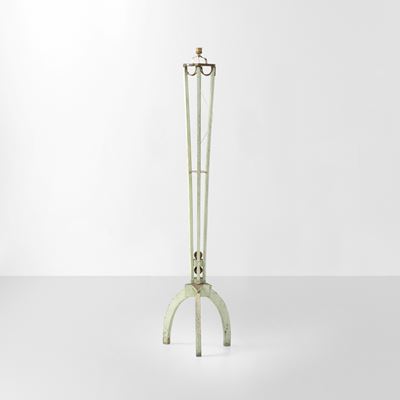 Lampada da terra futurista, struttura in legno laccato e particolari in metallo (Italia, ca. 1930...