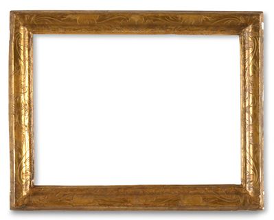Cornice in legno intagliato e dorato, decorazione incisa a girali e volute fogliacee (Marche, XVI...