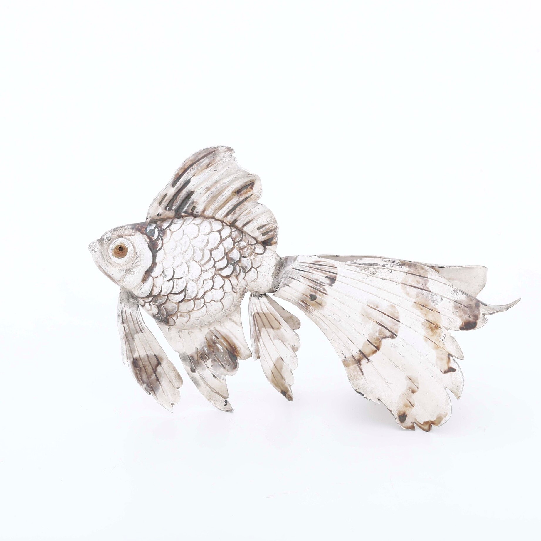 Marcello Minotto, Pesce in argento fuso e sagomato (decorazione) – fine del XX secolo