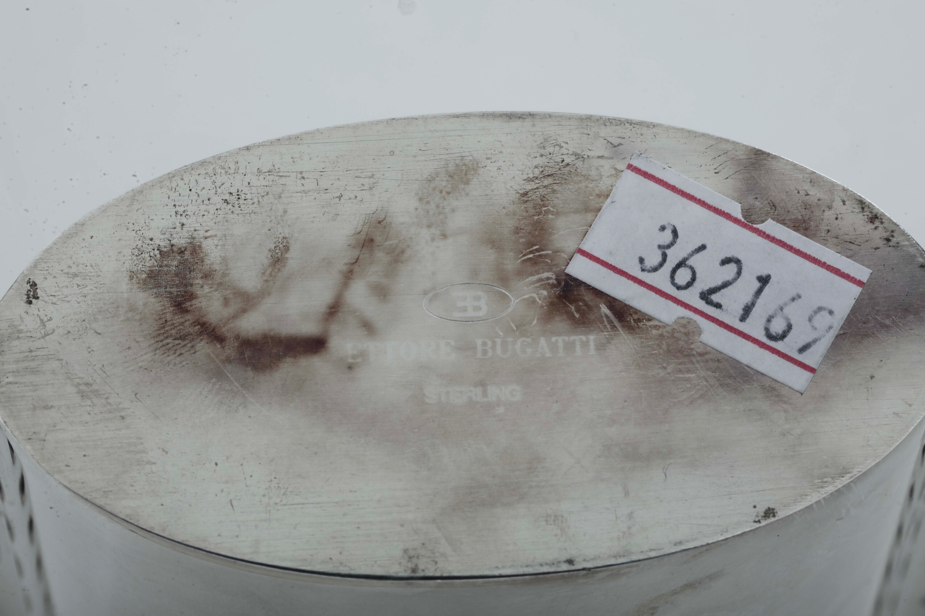 Calegaro (Padova), Lotto composto da portapenne e portadocumenti in argento 925 fuso e sagomato (...