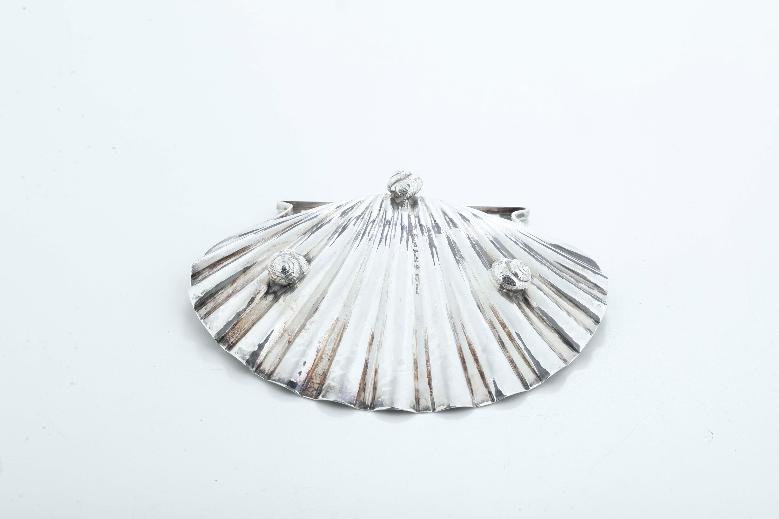 Clementi, Ciotola a conchiglia in argento 925 fuso e sagomato per Maison Gianmaria Buccellati, It...