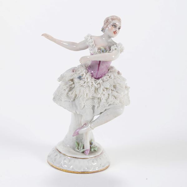 Figura di ballerina.  Germania, Manifattura della Turingia, XX secolo.